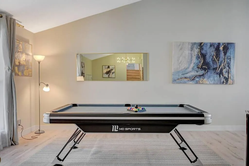 New Poolside Paradise In Vegas With Bbq And Games Las Vegas 0*,  United States